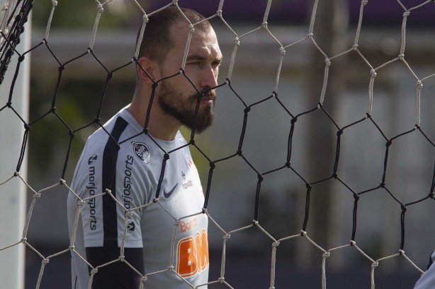 Goleirão Walter no último treino antes do jogo contra o Flamengo, pelo Brasileirão