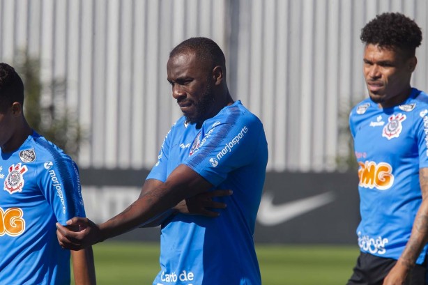 Manoel no treino desta terça-feira no CT Joaquim Grava