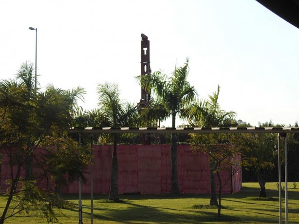 Um novo poço artesiano está sendo construído no CT Joaquim Grava; o mesmo ficará próximo à sala de imprensa