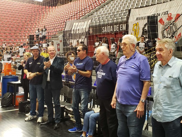 O elenco de basquete do Corinthians para a temporada de 2019/20 foi apresentado neste sbado