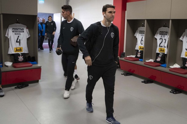 Boselli e Avelar chega ao vestiário do Beira Rio, antes do duelo contra o Internacional