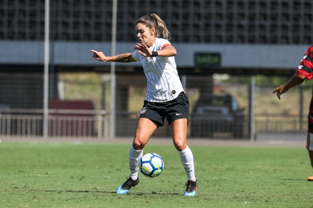 Cacau no duelo contra o Flamengo, pelo Brasileirão Feminino 2019