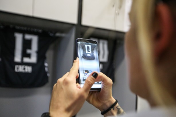 Corinthians feminino no vestiário da Fazendinha antes do jogo contra o Flamengo