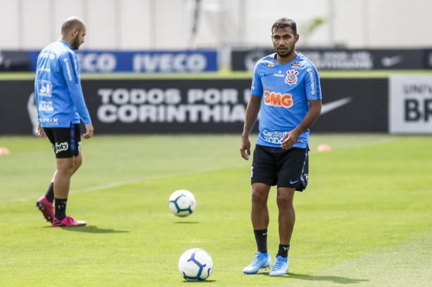 Sornoza no último treino antes do jogo contra o Fluminense, pelo Brasileirão