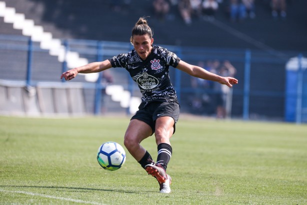 Tamires durante vitória contra o Flamengo, pela semifinal do Brasileirão Feminino