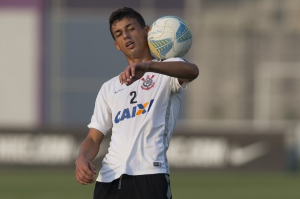 Marciel enfrentou dificuldades em 2017 e hoje defende o Vitória