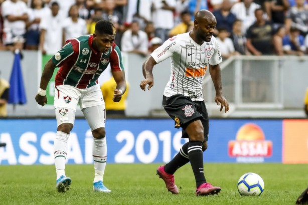 Love no jogo contra o Fluminense, pelo Brasileirão, no ...