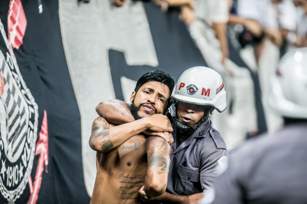 Torcedor foi detido ao tentar invadir o campo no final do jogo contra o Del Valle