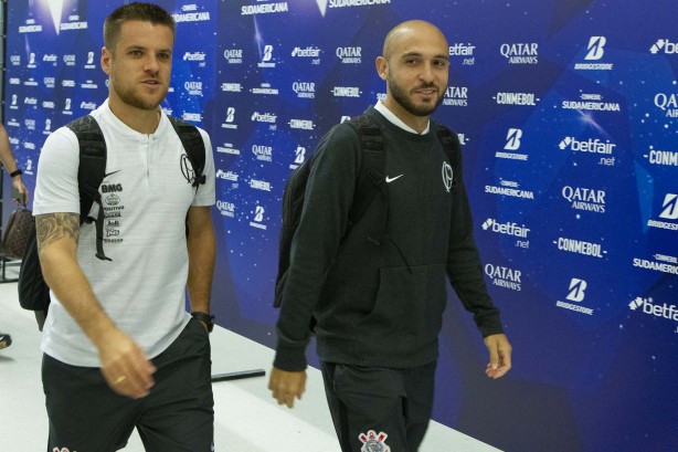 Ramiro e Régis chegam à Arena Corinthians para duelo contra o Del Valle, pela Sul-Americana