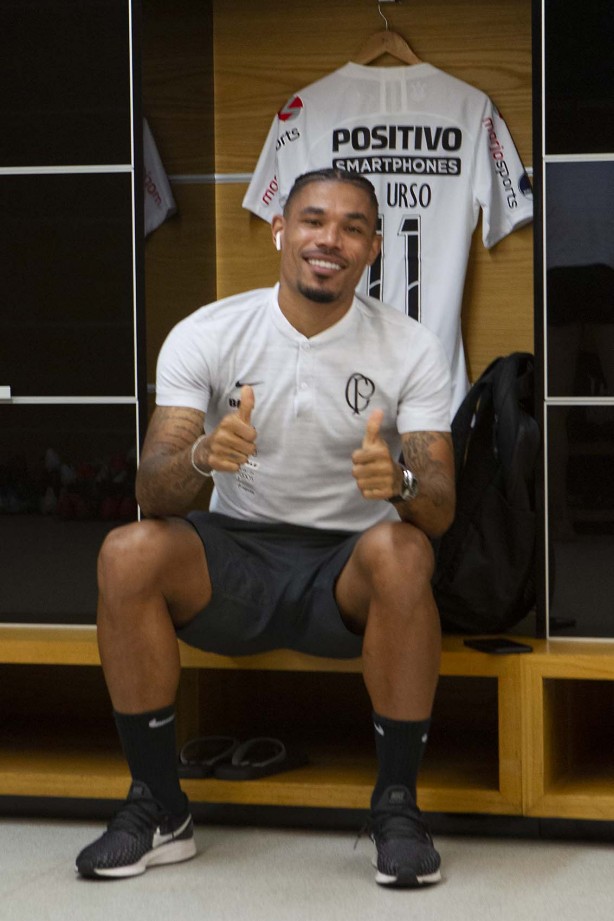 URso no vestiário da Arena Corinthians antes da partida contra o Del Valle