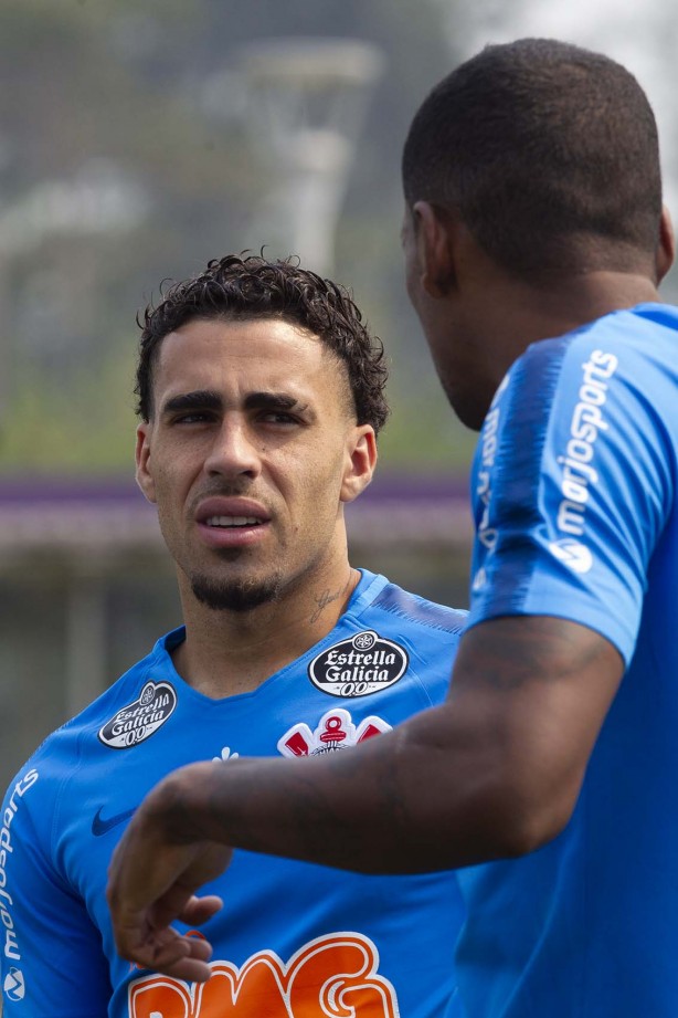 Gabriel e Marllon no último treino antes do jogo contra o Bahia, pelo returno do Brasileirão