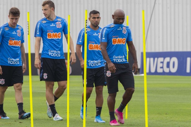 Piton, Carlos, Sornoza e Love no último treino antes do jogo contra o Bahia