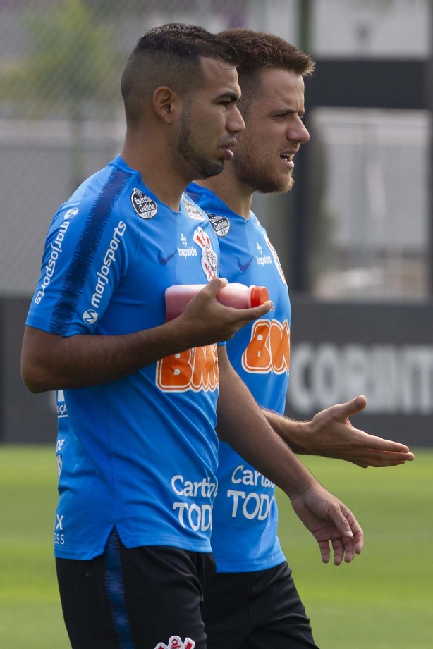 Sornoza e Ramiro no último treino antes do jogo contra o Bahia, pelo returno do Brasileirão