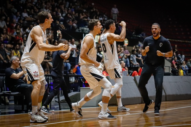 Corinthians vence Mogi por 67 a 59 e está na final do Paulista de Basquete