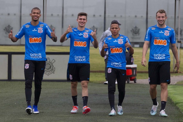 João Victor, Piton, Janderson e Carlos no último treino antes de enfrentar o Athletico-PR