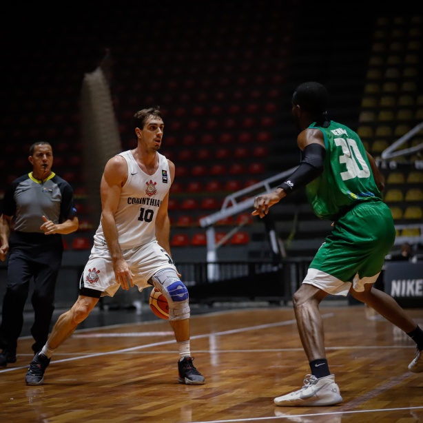 Corinthians vence o Ferro Carril por 83 X 65 pela Liga Sul-americana de Basquete 2019