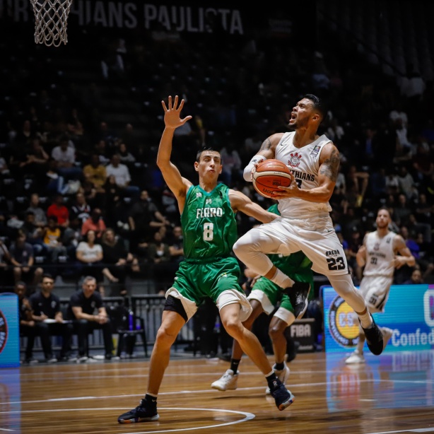 Corinthians vence o Ferro Carril por 83 X 65 pela Liga Sul-americana de Basquete 2019
