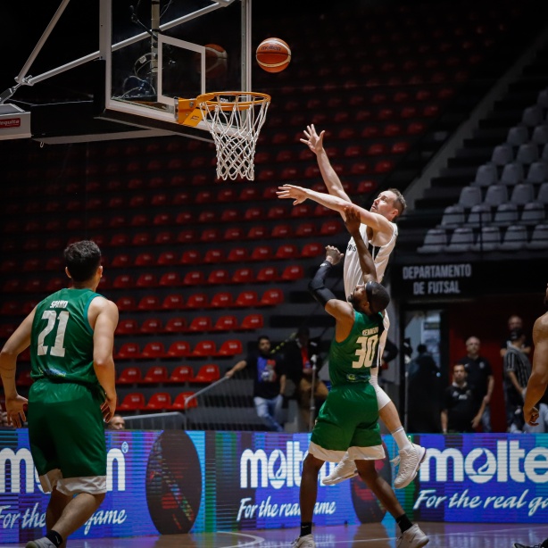 Corinthians vence o Ferro Carril por 83 X 65 pela Liga Sul-americana de Basquete 2019