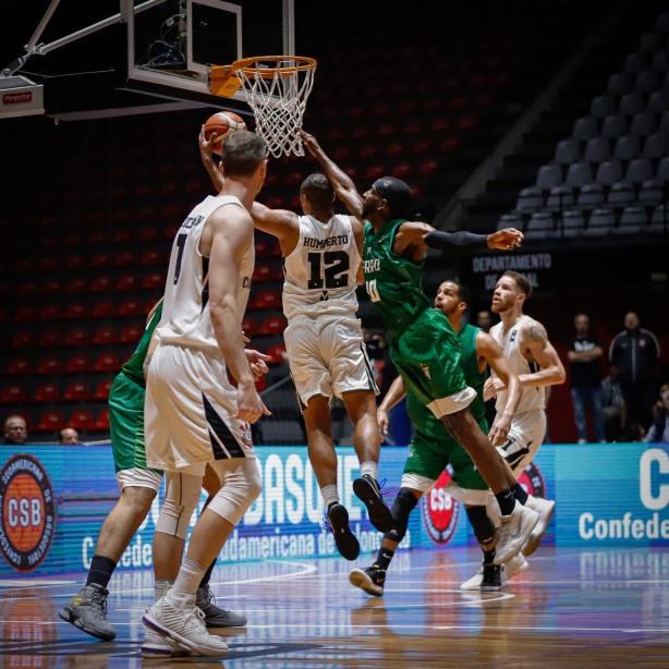 Corinthians vence o Ferro Carril por 83 X 65 pela Liga Sul-americana de Basquete 2019