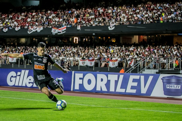 Avelar durante Majestoso deste domingo, no Morumbi, pelo Brasileirão