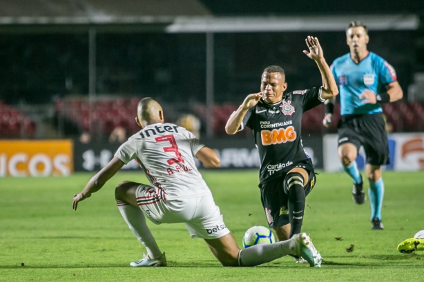 Janderson durante Majestoso deste domingo, no Morumbi, pelo Brasileirão