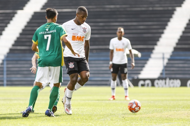 Xavier durante jogo contra o Guarani pelo Campeonato Paulista Sub-20