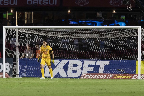 Cássio durante derrota para o São Paulo, pelo Brasileirão, no Morumbi