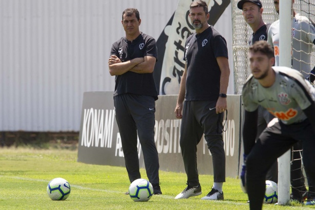 Carille, Cuca e Caíque iniciam preparação para duelo contra o Goiás