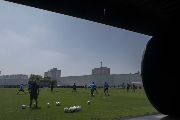 Elenco do Corinthians inicia preparação para duelo contra o Goiás