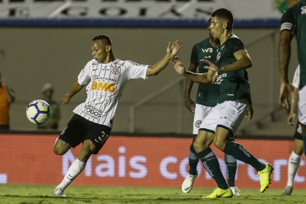 Janderson durante o empate com o Goiás pelo Brasileiro