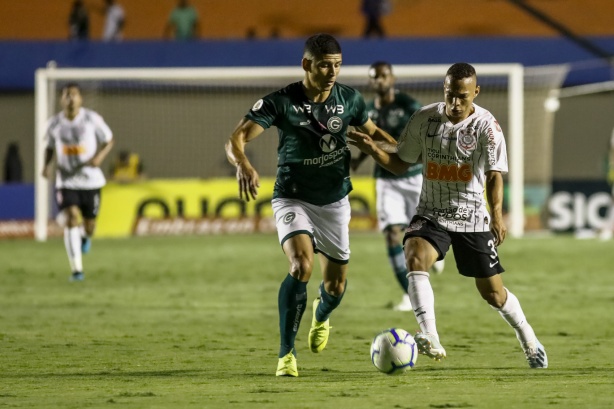 Janderson em campo contra o Goiás