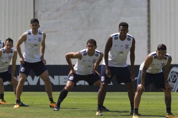 Balbuena, Pablo, Arana, Rodriguinho e J eram os pilares do time em 2017