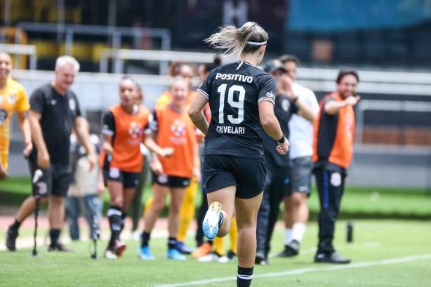 Crivelari durante final contra o São Paulo, pelo Campeonato Paulista Feminino