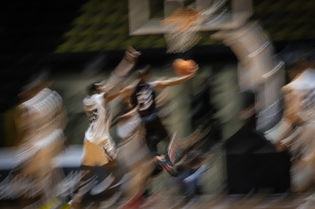 Corinthians enfrenta o Botafogo pelo NBB