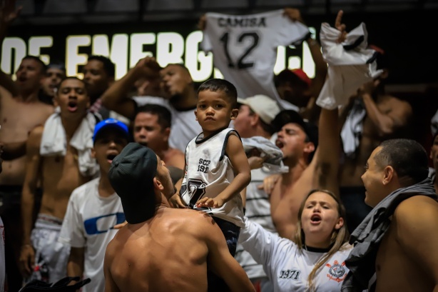 Corinthians enfrenta o Botafogo pelo NBB