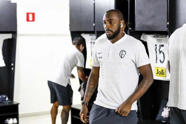 Manoel no vestiário antes do jogo contra o CSA, pelo Brasileirão