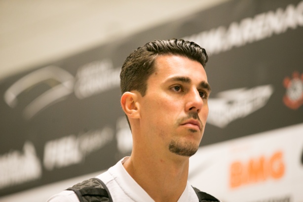 Avelar chega à Arena Corinthians para jogo contra o Fortaleza, pelo Brasileirão
