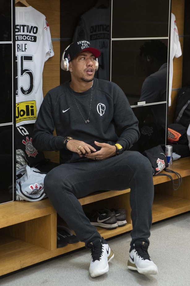 Rafl no vestiário da Arena Corinthians antes do duelo contra o Fortaleza