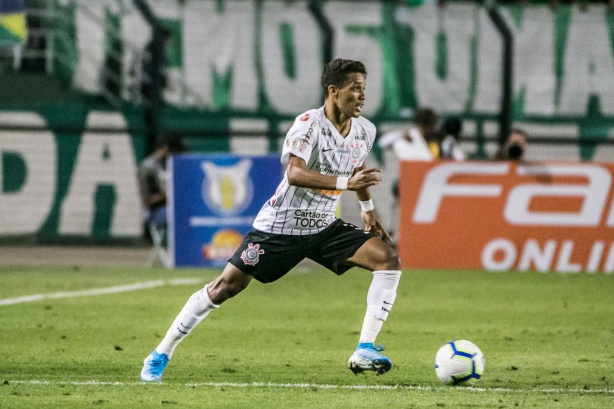 Jovem Pedrinho durante Dérbi, contra o Palmeiras, no Pacaembu