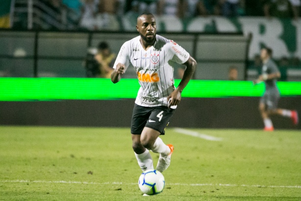 Manoel durante Dérbi, contra o Palmeiras, no Pacaembu