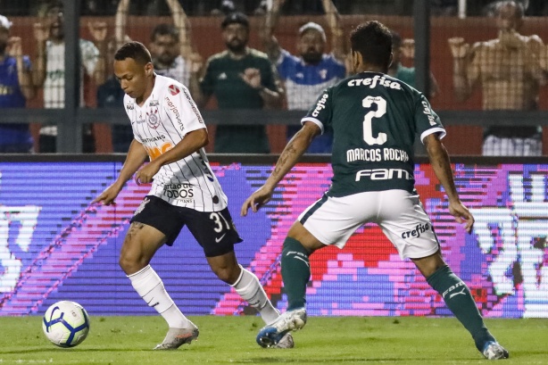 Jovem Janderson durante o Dérbi deste sábado, no Pacaembu