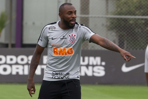 Manoel no último treino antes do jogo contra o Palmeiras