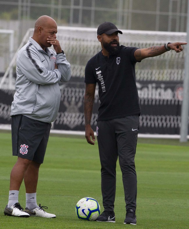 Mauro Silva e Dyego Coelho no último treino antes do jogo contra o Palmeiras