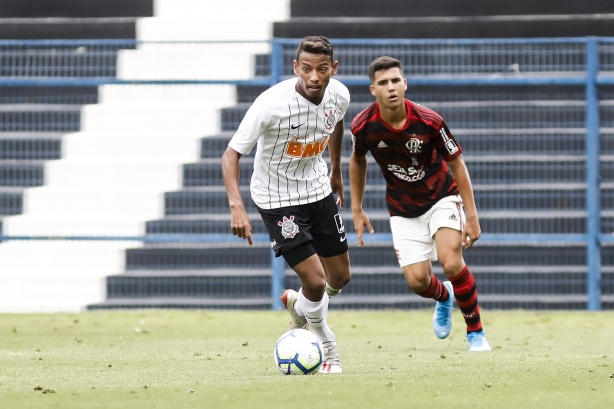 Pela semifinal do Brasileiro Sub-20, Corinthians leva a pior e sai atrás do Flamengo