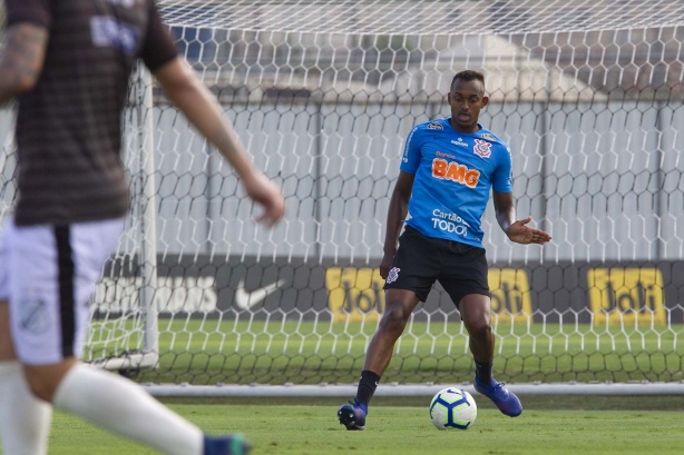 Raul foi um dos principais nomes do Corinthians no jogo-treino