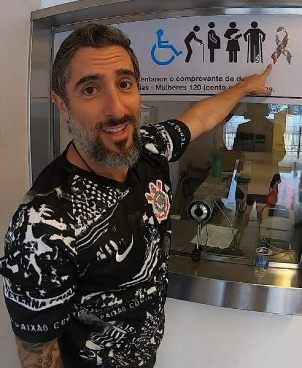 Apresentador de TV Marcos Mion, pai de uma criança com TEA, participou da transformação da Arena em estádio inclusivo a pessoas com autismo no último mês de setembro
