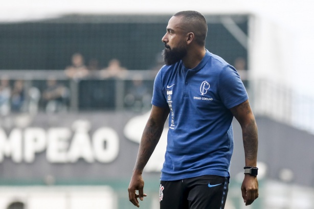 Coelho durante jogo com o Atlético-MG, pelo Campeonato Brasileiro