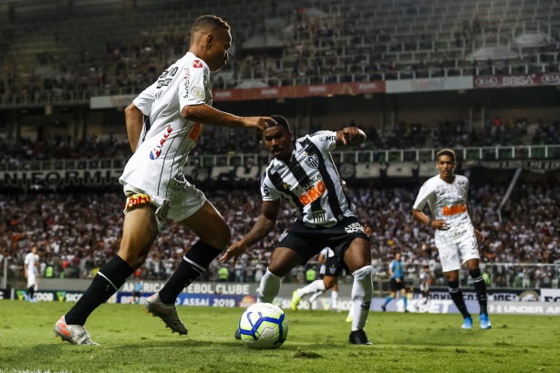 Garoto Janderson durante jogo com o Atlético-MG, pelo Campeonato Brasileiro