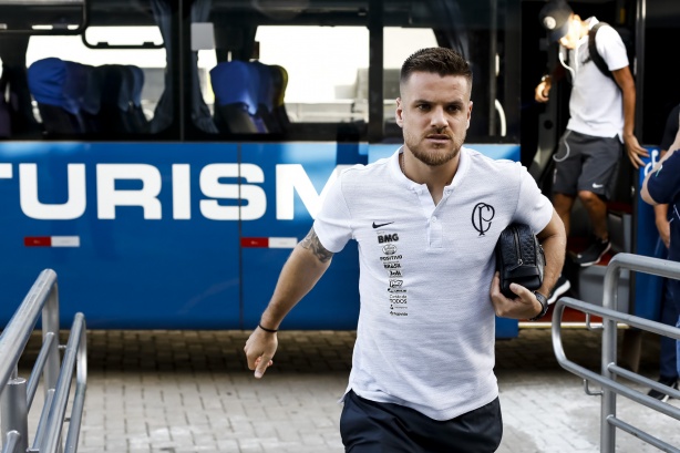 Ramiro chega ao estádio Independência para jogo contra o Atlético Mineiro