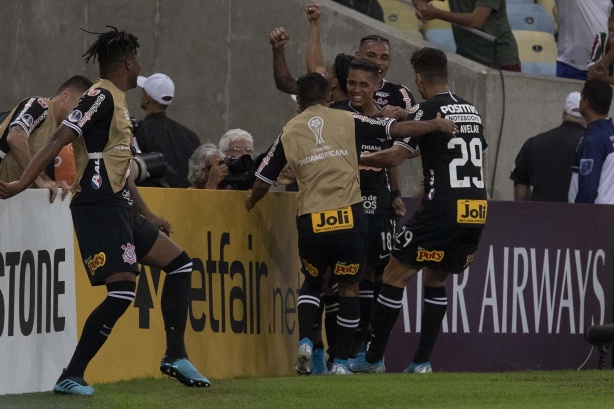 Pedrinho marcou o gol que garantiu o empate e a vaga na semifinal ao Corinthians